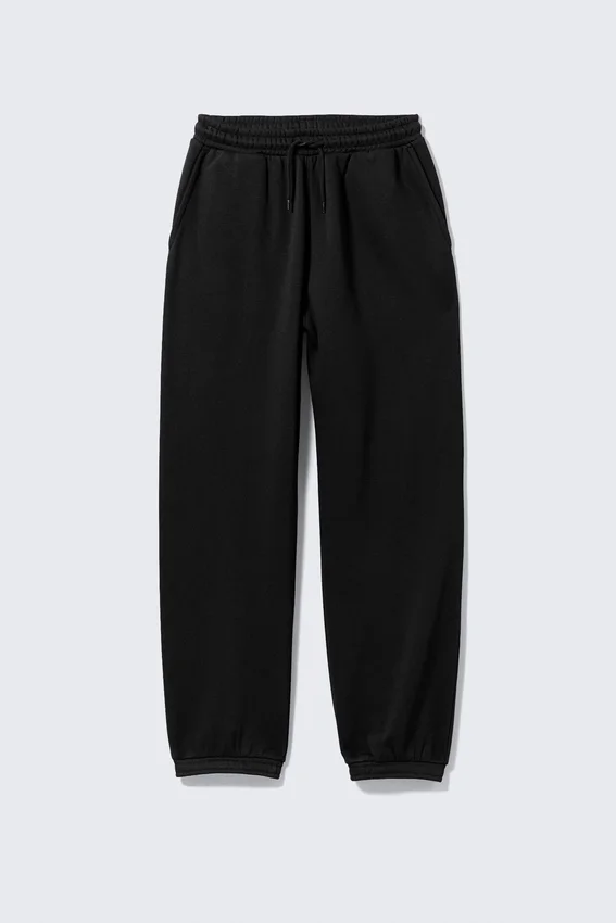 Pantalones de chándal estándar – Negro Pantalones de chándal estándar – Negro