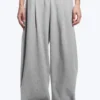 Pantalones de chándal holgados con pliegues – Gris jaspeado Pantalones de chándal holgados con pliegues – Gris jaspeado