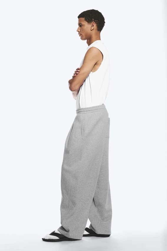 Pantalones de chándal holgados con pliegues – Gris jaspeado Pantalones de chándal holgados con pliegues – Gris jaspeado