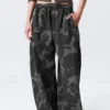 Pantalones de chándal holgados de felpa de algodón estampados – Gris oscuro – Camuflaje Pantalones de chándal holgados de felpa de algodón estampados – Gris oscuro – Camuflaje