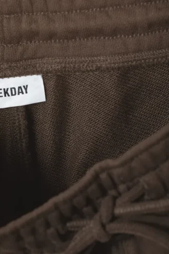 Pantalones de chándal holgados de rizo Astro – Marrón oscuro