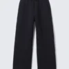 Pantalones de chándal holgados de tejido scuba – Azul marino oscuro Pantalones de chándal holgados de tejido scuba – Azul marino oscuro
