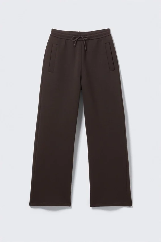 Pantalones de chándal holgados de tejido scuba – Marrón oscuro Pantalones de chándal holgados de tejido scuba – Marrón oscuro