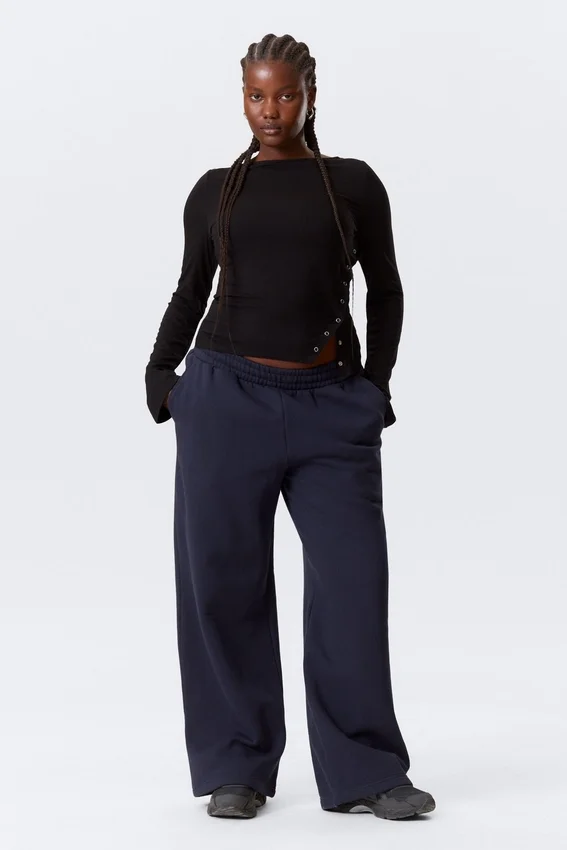 Pantalones de chándal holgados, largos y de tejido grueso – Azul oscuro Pantalones de chándal holgados, largos y de tejido grueso – Azul oscuro