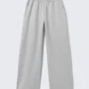 Pantalones de chándal holgados, largos y de tejido grueso – Gris jaspeado Pantalones de chándal holgados, largos y de tejido grueso – Gris jaspeado