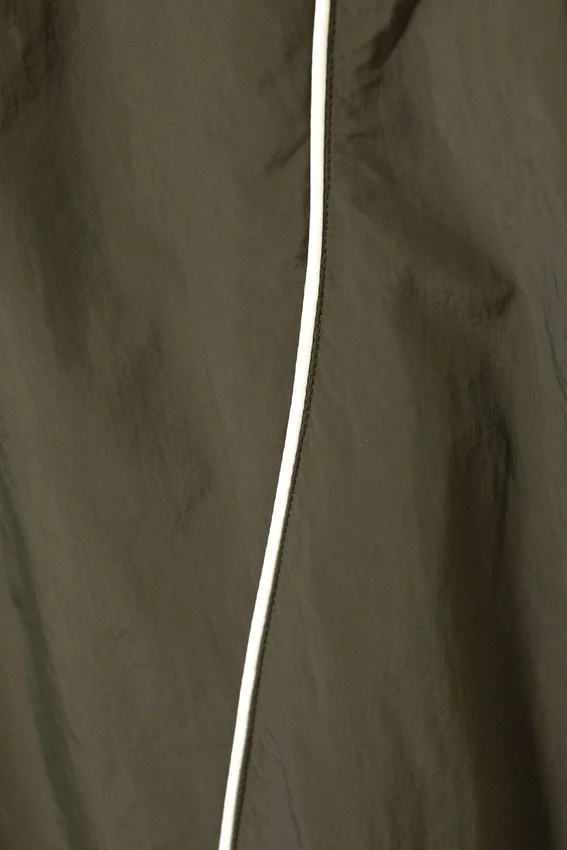 Pantalones de chándal Thomas – Verde caqui oscuro Pantalones de chándal Thomas – Verde caqui oscuro