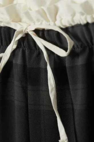 Pantalones de corte recto con cordón – Gris oscuro