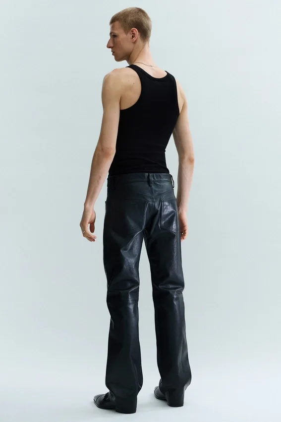 Pantalones de cuero de corte recto – Negro Pantalones de cuero de corte recto – Negro