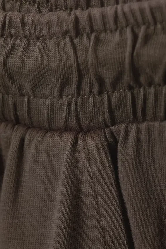 Pantalones de jersey de corte holgado y pierna ancha – Marrón oscuro lavado Pantalones de jersey de corte holgado y pierna ancha – Marrón oscuro lavado