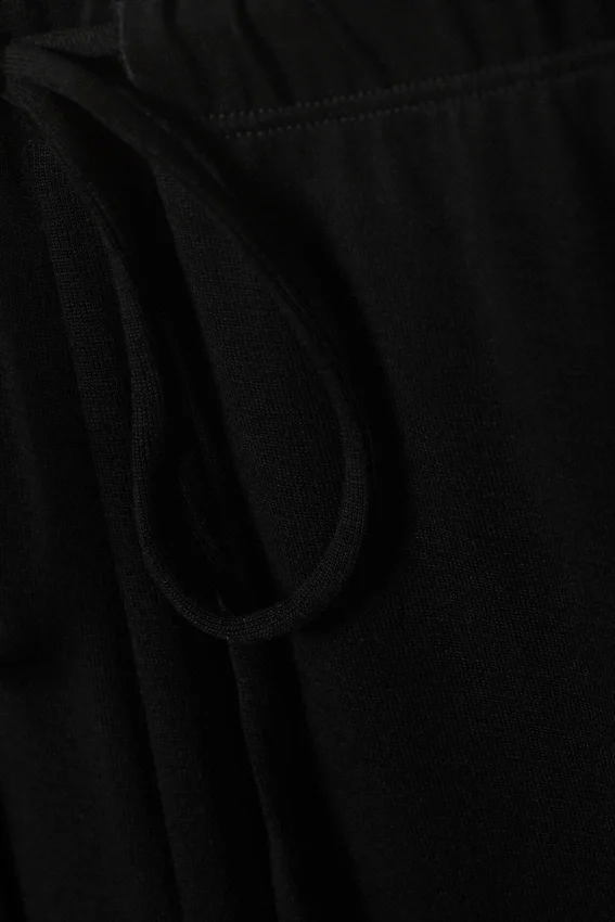 Pantalones de lyocell de pierna ancha sin cremallera – Negro Pantalones de lyocell de pierna ancha sin cremallera – Negro
