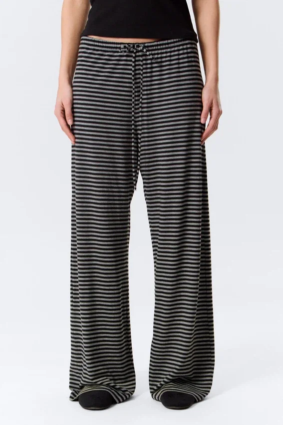 Pantalones de lyocell de pierna ancha sin cremallera – Rayas negras y grises Pantalones de lyocell de pierna ancha sin cremallera – Rayas negras y grises