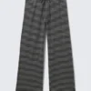 Pantalones de lyocell de pierna ancha sin cremallera – Rayas negras y grises Pantalones de lyocell de pierna ancha sin cremallera – Rayas negras y grises