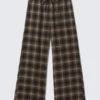 Pantalones de pijama anchos de franela – A cuadros marrón oscuro Pantalones de pijama anchos de franela – A cuadros marrón oscuro