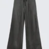 Pantalones de pijama de satén lavado – Gris oscuro lavado Pantalones de pijama de satén lavado – Gris oscuro lavado