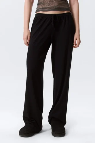 Pantalones de pijama holgados de talle medio – Negro
