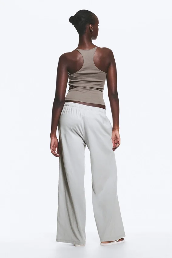 Pantalones de pijama holgados – Gris claro empolvado Pantalones de pijama holgados – Gris claro empolvado
