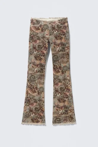 Pantalones de sarga de cintura baja con bordes deshilachados – Estampado de cachemira