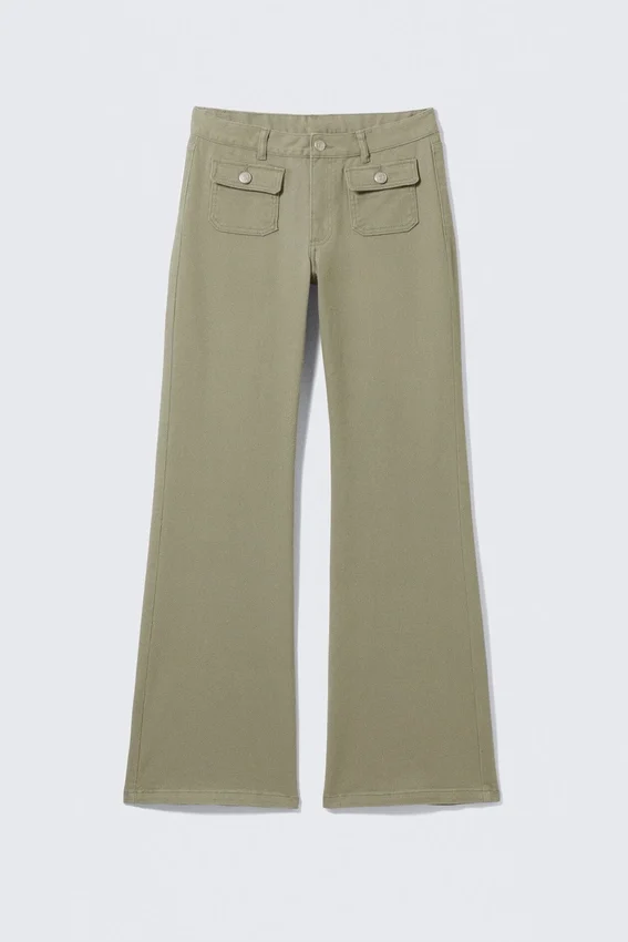 Pantalones de sarga de corte acampanado y cintura baja – Verde caqui Pantalones de sarga de corte acampanado y cintura baja – Verde caqui