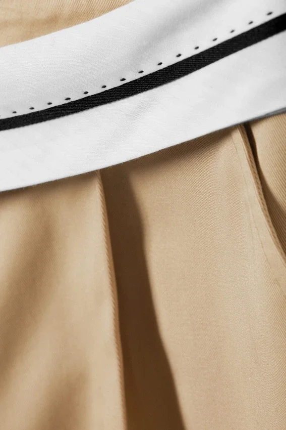 Pantalones de sarga de talle bajo con cintura doblada – Beige Pantalones de sarga de talle bajo con cintura doblada – Beige