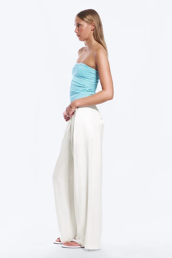 Pantalones de satén de cintura alta y pierna ancha – Blanco Pantalones de satén de cintura alta y pierna ancha – Blanco