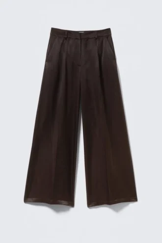 Pantalones de satén de cintura alta y pierna ancha – Marrón oscuro