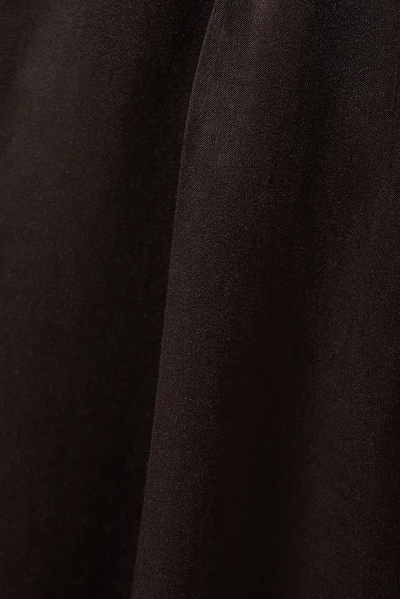Pantalones de satén de cintura alta y pierna ancha – Marrón oscuro Pantalones de satén de cintura alta y pierna ancha – Marrón oscuro