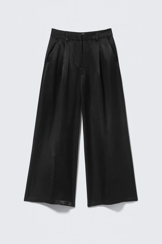 Pantalones de satén de cintura alta y pierna ancha – Negro Pantalones de satén de cintura alta y pierna ancha – Negro