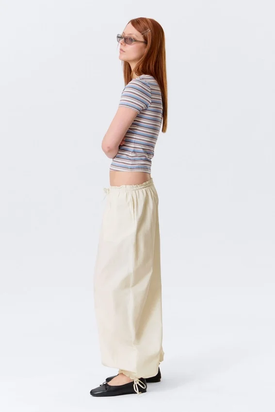 Pantalones de talle bajo con fruncidos y cordón – Blanco roto Pantalones de talle bajo con fruncidos y cordón – Blanco roto