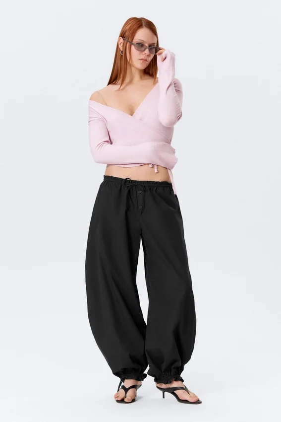 Pantalones de talle bajo con fruncidos y cordón – Negro Pantalones de talle bajo con fruncidos y cordón – Negro