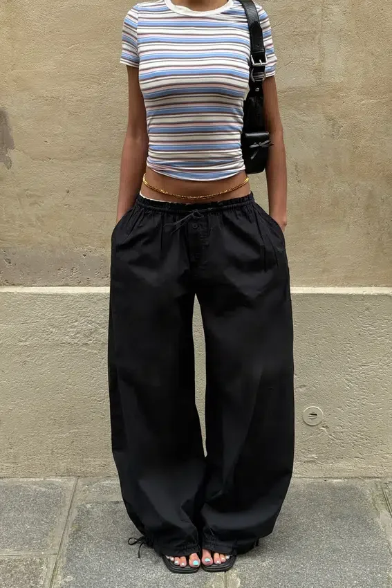 Pantalones de talle bajo con fruncidos y cordón – Negro Pantalones de talle bajo con fruncidos y cordón – Negro