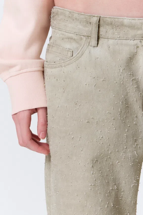 Pantalones de talle bajo, corte holgado y acampanado – Light Mole Pantalones de talle bajo, corte holgado y acampanado – Light Mole