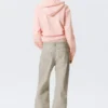Pantalones de talle bajo, corte holgado y acampanado – Light Mole Pantalones de talle bajo, corte holgado y acampanado – Light Mole
