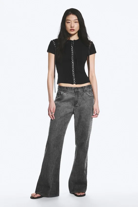 Pantalones de talle bajo, holgados y acampanados – Gris oscuro Pantalones de talle bajo, holgados y acampanados – Gris oscuro
