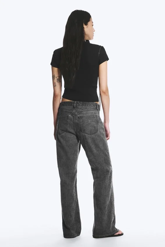 Pantalones de talle bajo, holgados y acampanados – Gris oscuro Pantalones de talle bajo, holgados y acampanados – Gris oscuro