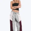 Pantalones de talle bajo y pierna ancha con bloques de color – Gris/Rosa/Rojo Pantalones de talle bajo y pierna ancha con bloques de color – Gris/Rosa/Rojo