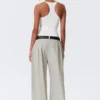 Pantalones de tiro bajo y pierna ancha con pliegues – Gris claro Pantalones de tiro bajo y pierna ancha con pliegues – Gris claro