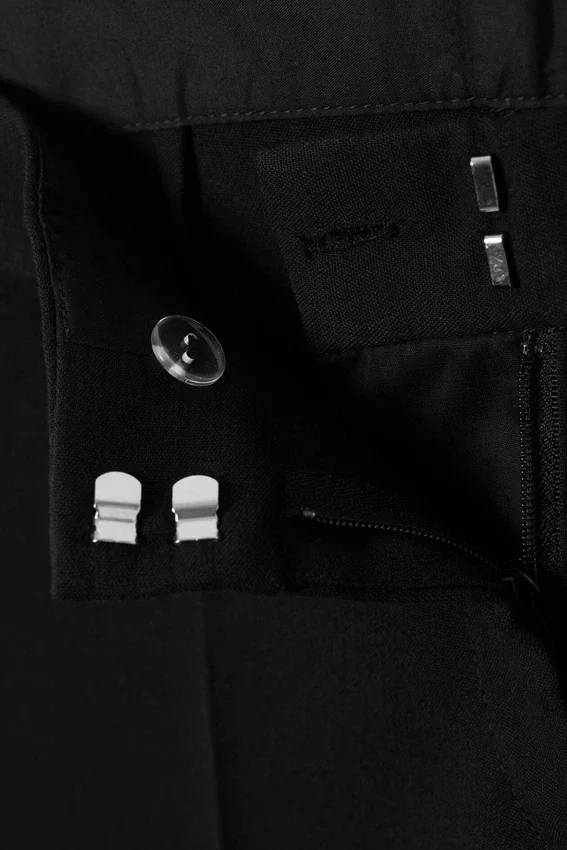 Pantalones de traje acampanados de talle bajo – Negro Pantalones de traje acampanados de talle bajo – Negro