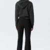 Pantalones de traje acampanados de talle bajo – Negro Pantalones de traje acampanados de talle bajo – Negro