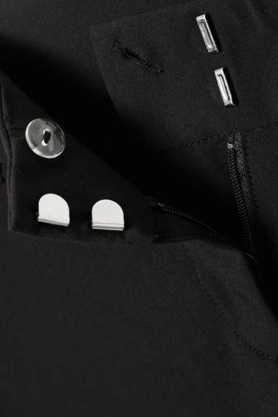 Pantalones de traje acampanados de talle bajo – Negro Pantalones de traje acampanados de talle bajo – Negro