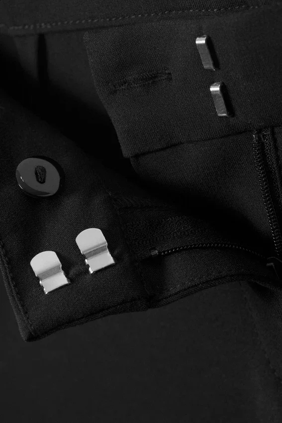 Pantalones de traje acampanados de talle bajo – Negro Pantalones de traje acampanados de talle bajo – Negro