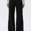 Pantalones de traje acampanados de talle medio – Negro Pantalones de traje acampanados de talle medio – Negro