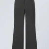 Pantalones de traje acampanados – Gris oscuro Pantalones de traje acampanados – Gris oscuro