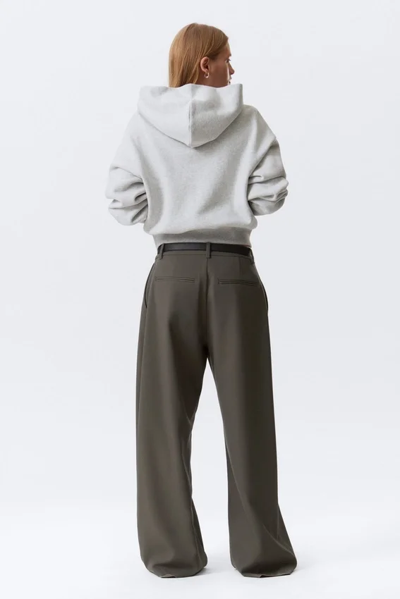 Pantalones de traje anchos de cintura baja – Gris oscuro Pantalones de traje anchos de cintura baja – Gris oscuro