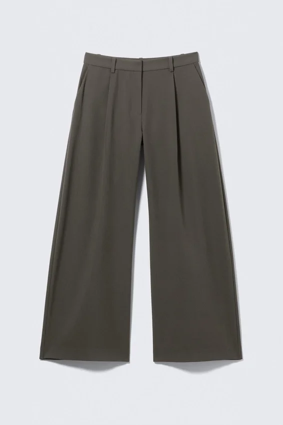 Pantalones de traje anchos de cintura baja – Gris oscuro Pantalones de traje anchos de cintura baja – Gris oscuro