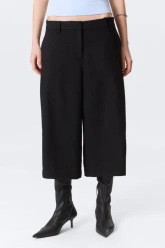 Pantalones de traje Capri de Hanne H – Negro