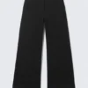 Pantalones de traje con cintura recortada – Negro Pantalones de traje con cintura recortada – Negro