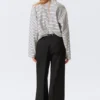 Pantalones de traje de cintura alta y pierna ancha – Negro Pantalones de traje de cintura alta y pierna ancha – Negro