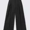 Pantalones de traje de cintura alta y pierna ancha – Negro Pantalones de traje de cintura alta y pierna ancha – Negro