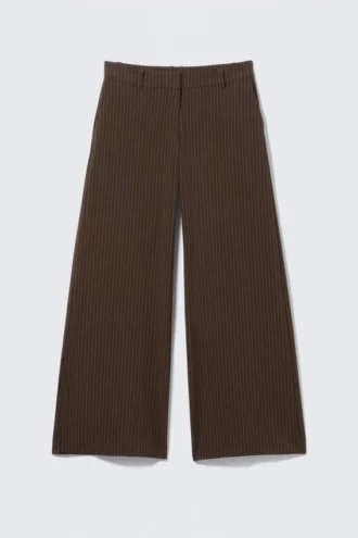 Pantalones de traje de corte acampanado bajo – Rayas marrón oscuro