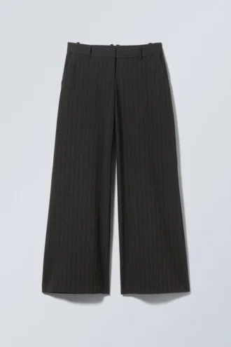 Pantalones de traje de corte acampanado bajo – Rayas negras